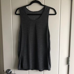 Lululemon men’s workout tank - size M